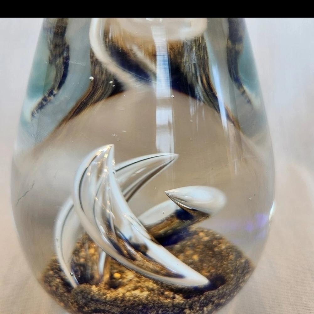 Artisan Glass Murano Style Paper Weight with Gold and Blue Details - Picture 2 of 5